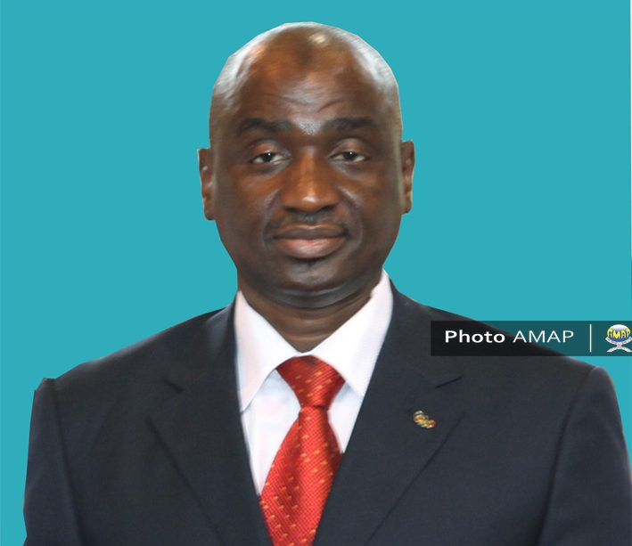 Le chien aboie, la caravane passe : Foutez la paix à Habib Sissoko !