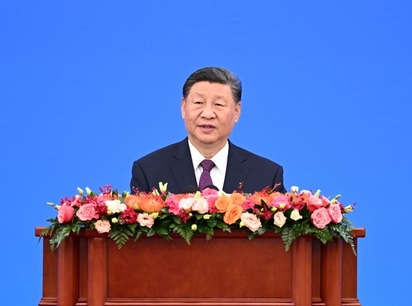 Xiplomatie : Xi Jinping appelle les chercheurs africains à renforcer la coopération sino-africaine et le développement du Sud global
