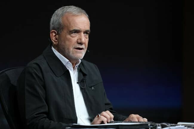 Attaque aux bipeurs au Liban : les explosions devraient faire «honte» à l’Occident, selon le président iranien