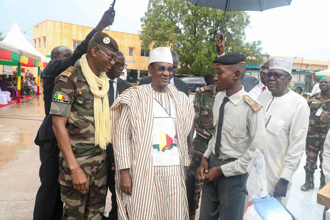 «L'avenir du Mali se fera avec vous» dixit le PM, Dr Choguel K. Maiga lors de la journée d'excellence du prytanée militaire