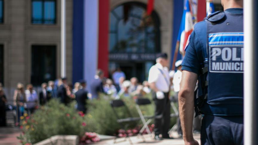 Une « panne des maires » fait craindre un « crash démocratique » en France