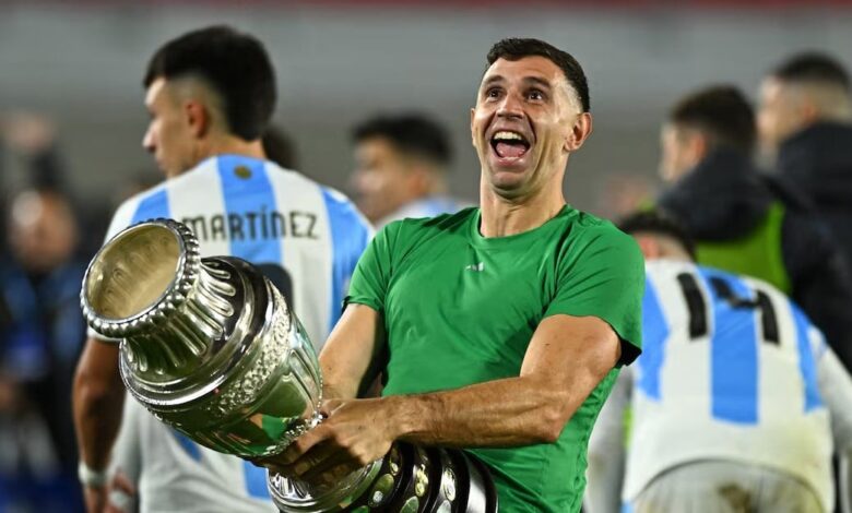 Football : « Dibu » Martínez sanctionné par la FIFA