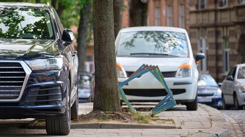 Mali / question de droit, stationnement chaotique des véhicules et engins à deux roues : indocilité des conducteurs.