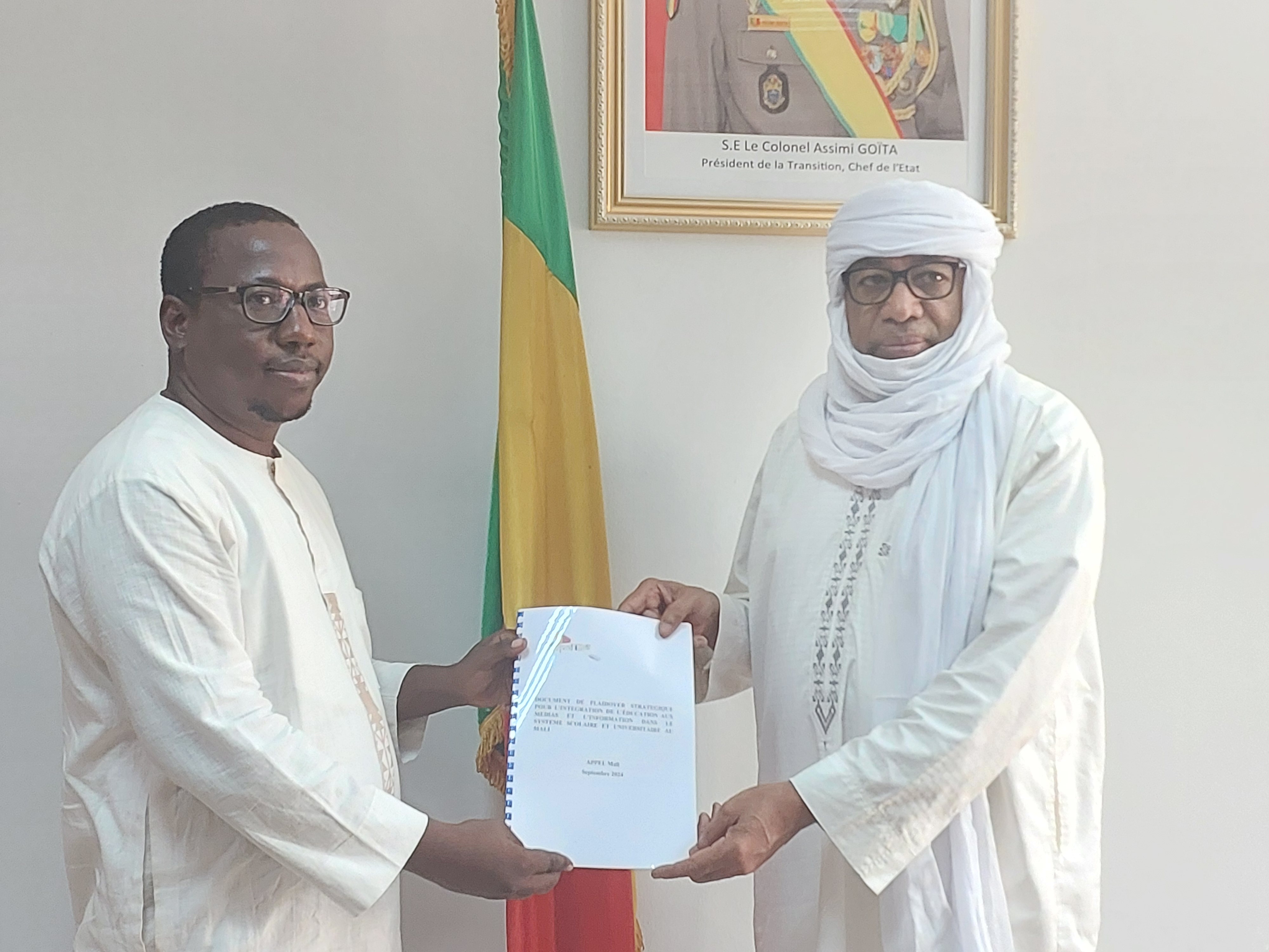 Éducation aux médias et au numérique : le président d'APPEL-MALI remet un plaidoyer au ministre de la Communication pour son intégration dans le système scolaire