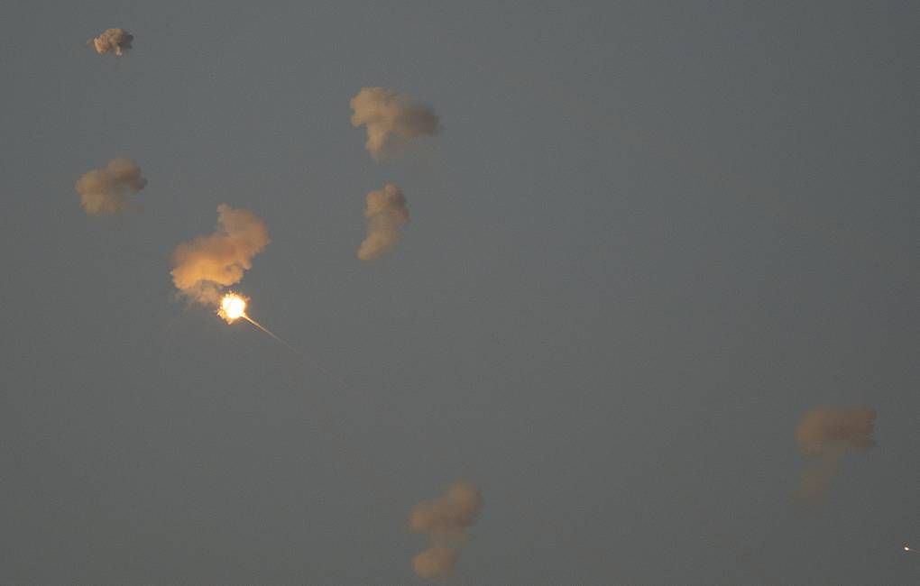 Des missiles iraniens ont réussi à percer les défenses aériennes israéliennes dans certaines zones – WSJ