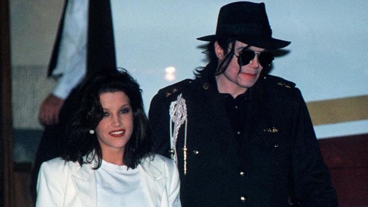 «J'étais terrifiée» : dans ses mémoires posthumes, Lisa Marie Presley affirme que son ex-mari Michael Jackson était vierge à 35 ans