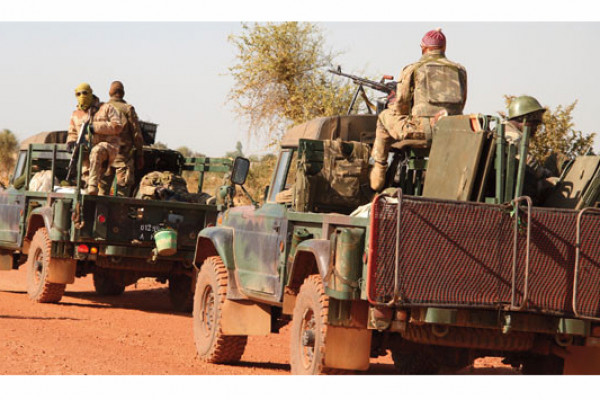Mali : Une embuscade déjouée, des terroristes neutralisés par les FAMa dans la région de Tombouctou