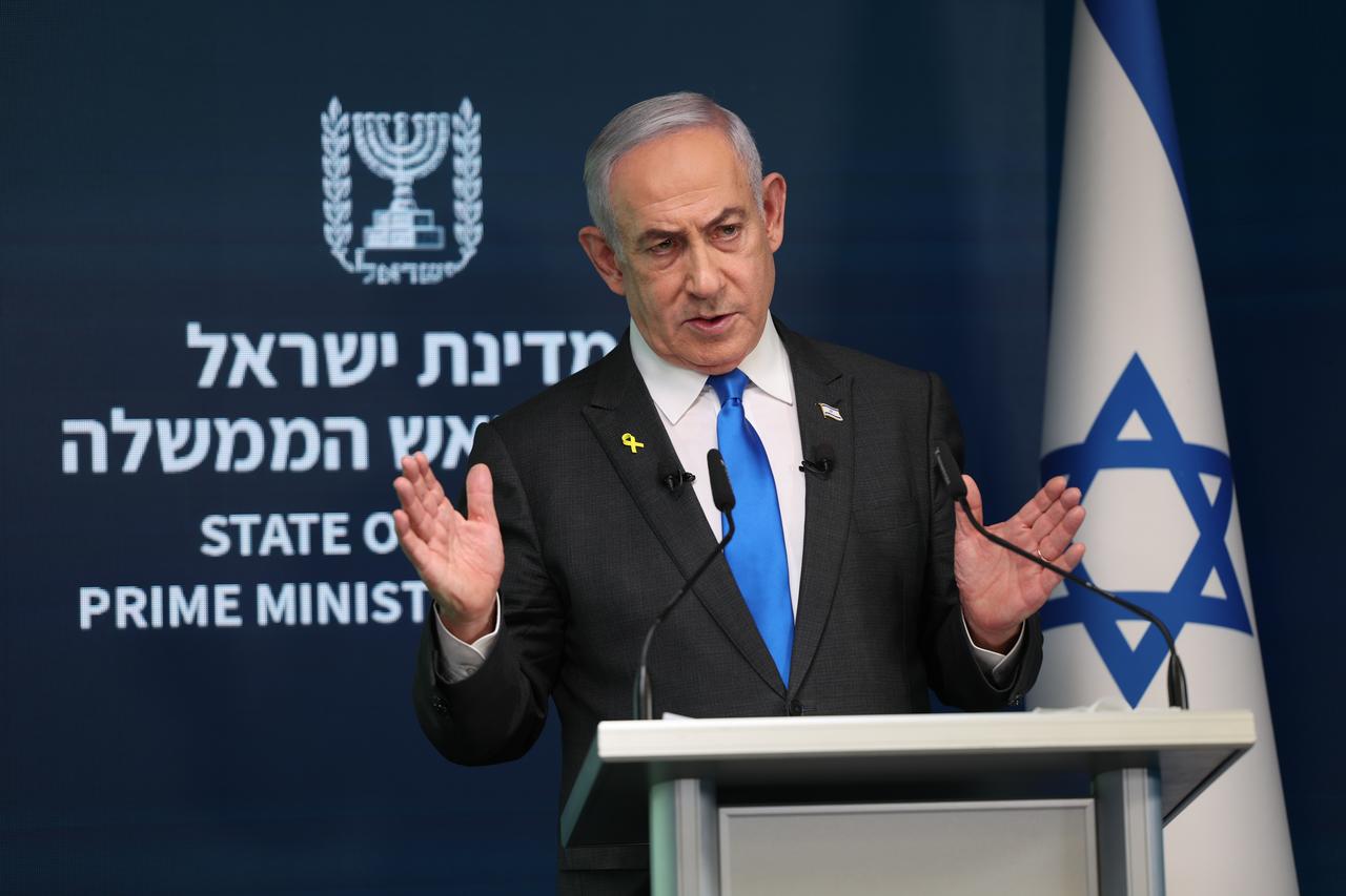 Netanyahu a dit à Biden envisager de frapper des sites militaires iraniens, selon le Washington Post
