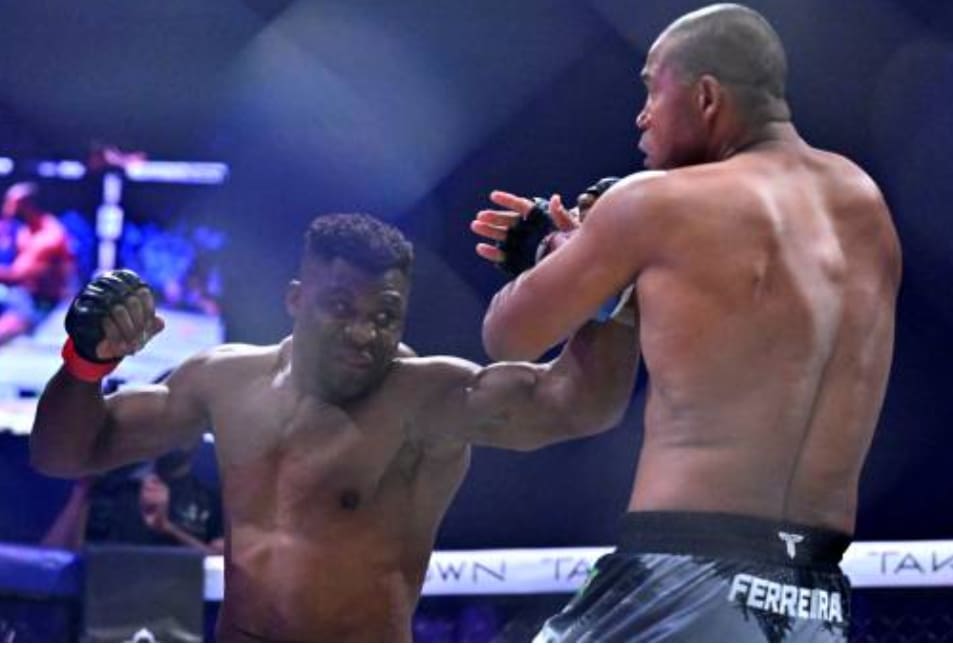 Retour au MMA:Francis Ngannou détruit Renan Ferreira au 1er round
