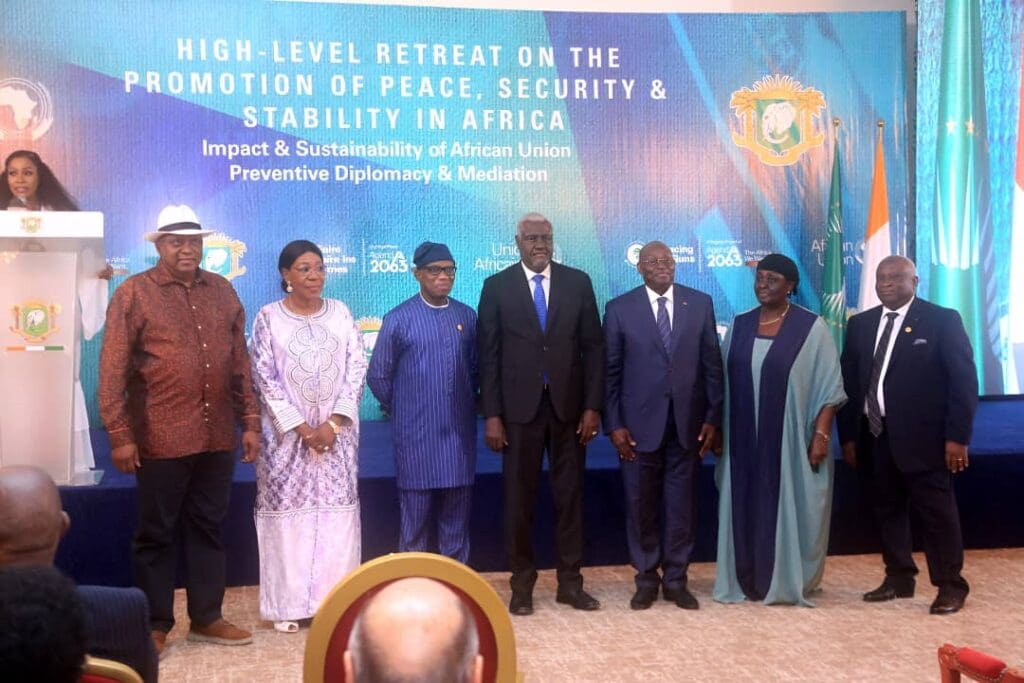 A Abidjan, Moussa Faki lance un appel aux pays de l’AES