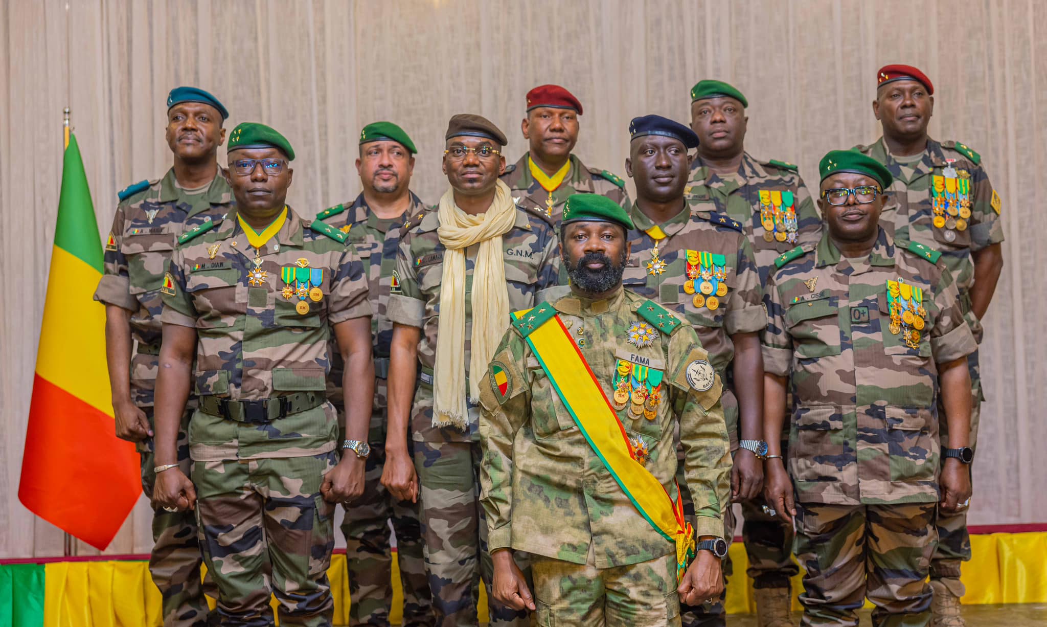 Élevés au grade de Général : Les 5 (+ 1) colonels ont mérité de la nation