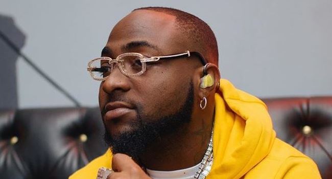 Davido réagit aux fuites de plus de 400 s3xtapes de Baltasar Engonga