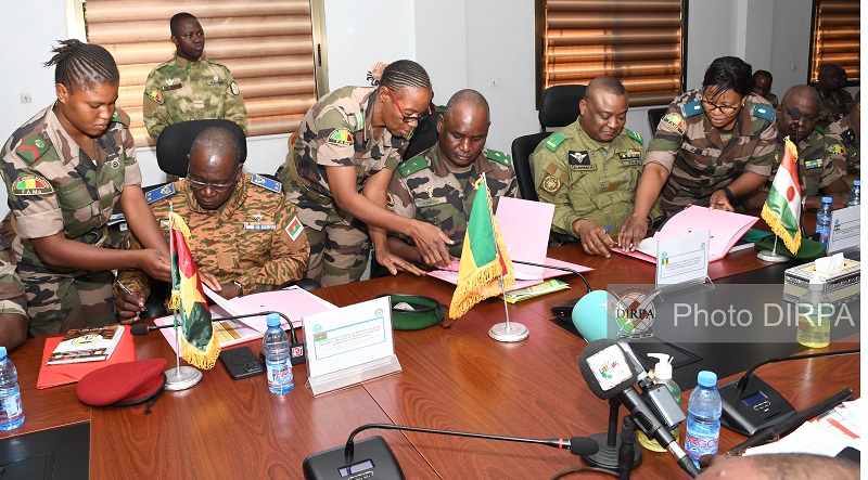 La stratégie de défense de l'AES bientôt opérationnelle (officiel)