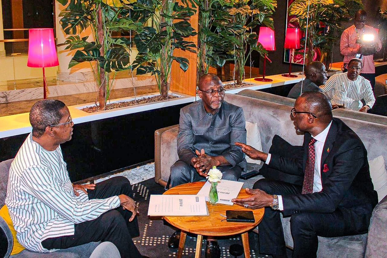 En marge des travaux de la Conférence ministérielle du Forum de Partenariat Russie-Afrique, les Ministres en charge des Affaires étrangères de la Confédération des États du Sahel (AES), ont eu une séance de travail, le dimanche 10 novembre 2024.