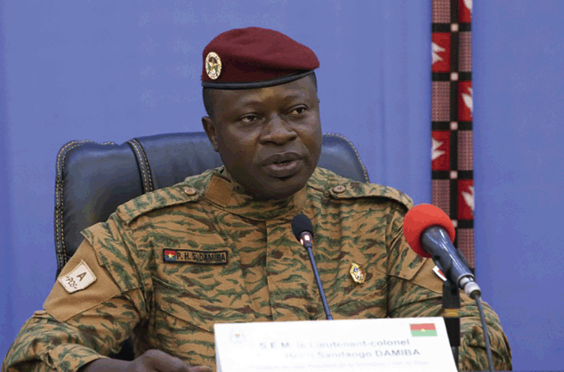 La société civile du Burkina demande l’extradition de Damiba 