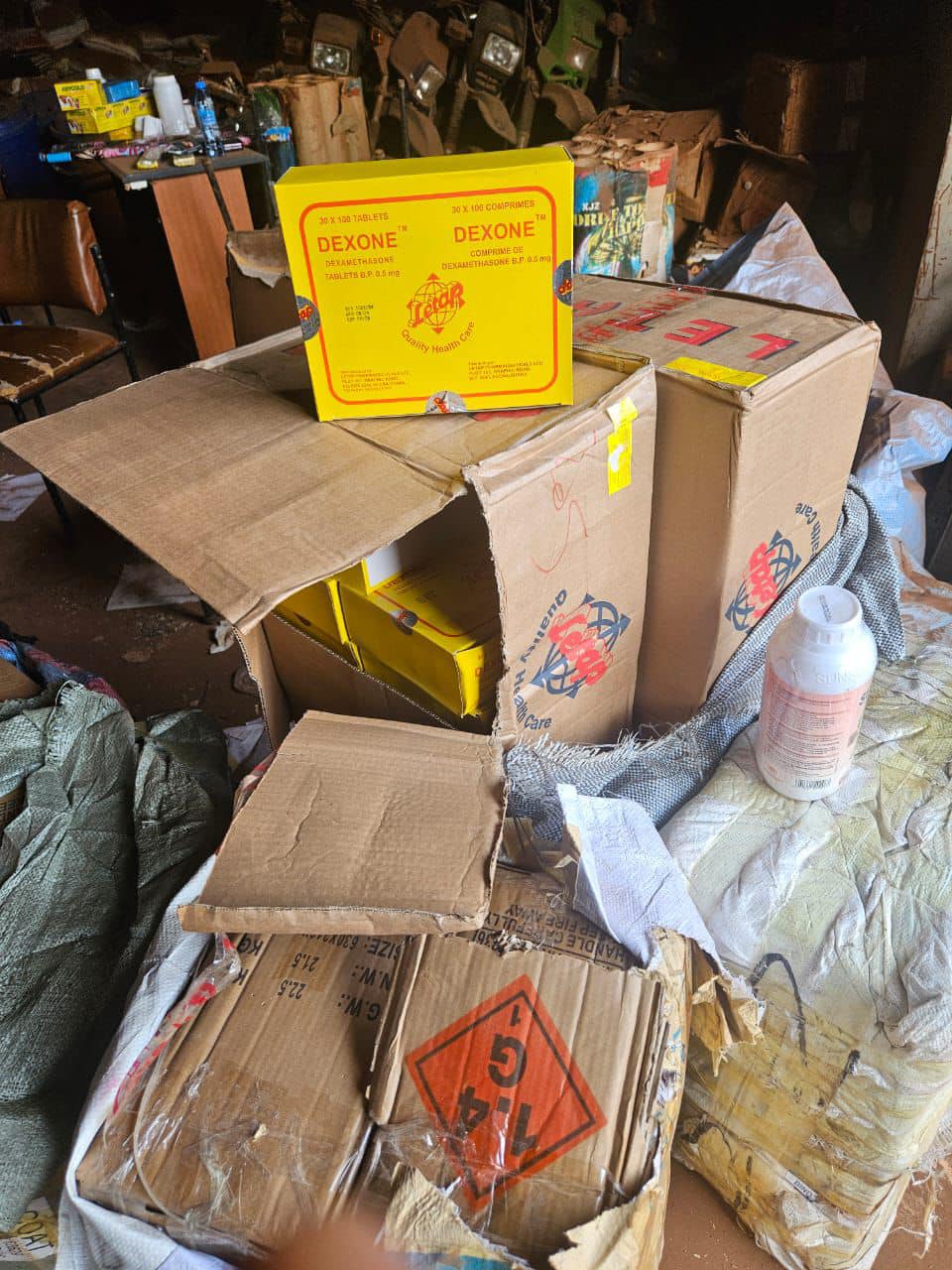 Mali : Saisie exceptionnelle de plus de 30 tonnes de produits pharmaceutiques contrefaits par la douane à Sikasso