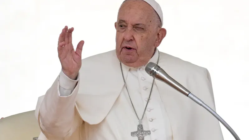 "Il conviendrait d'étudier cela attentivement": le pape François évoque les accusations de "génocide" à Gaza