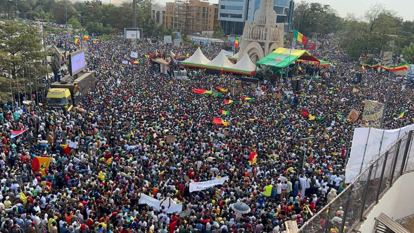 Le mouvement insurrectionnel qui a fait chuter IBK se cherche : Le Karma a-t-il frappé de plein fouet les leaders du M5RFP ? Si IBK pouvait voir !