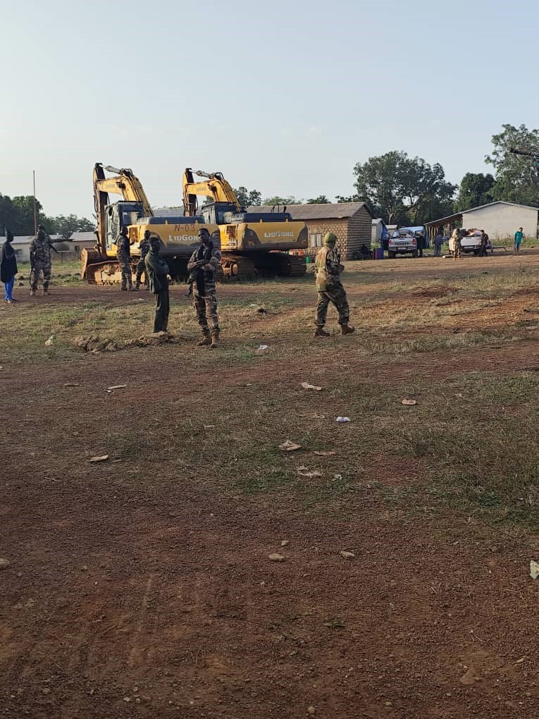 La Société CMC-SARL et l’exploitation minière à Yanfolila,  Des autochtones se portent complices des vrais chinois pour détruire illégalement l'environnement local