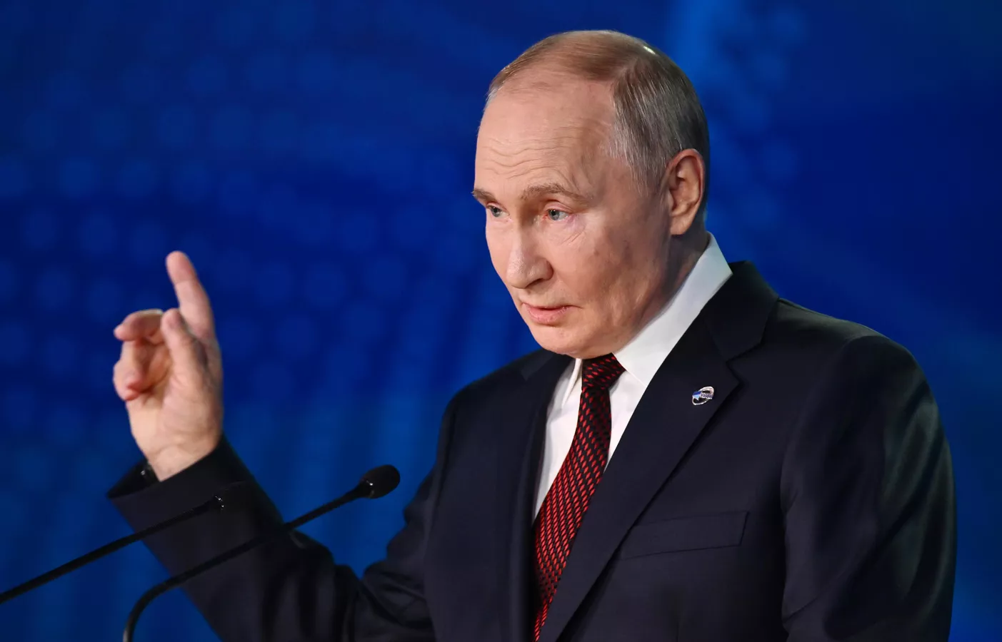 “Ne déconnez pas”: tel est le message de Poutine à l’Occident, selon un politicien français