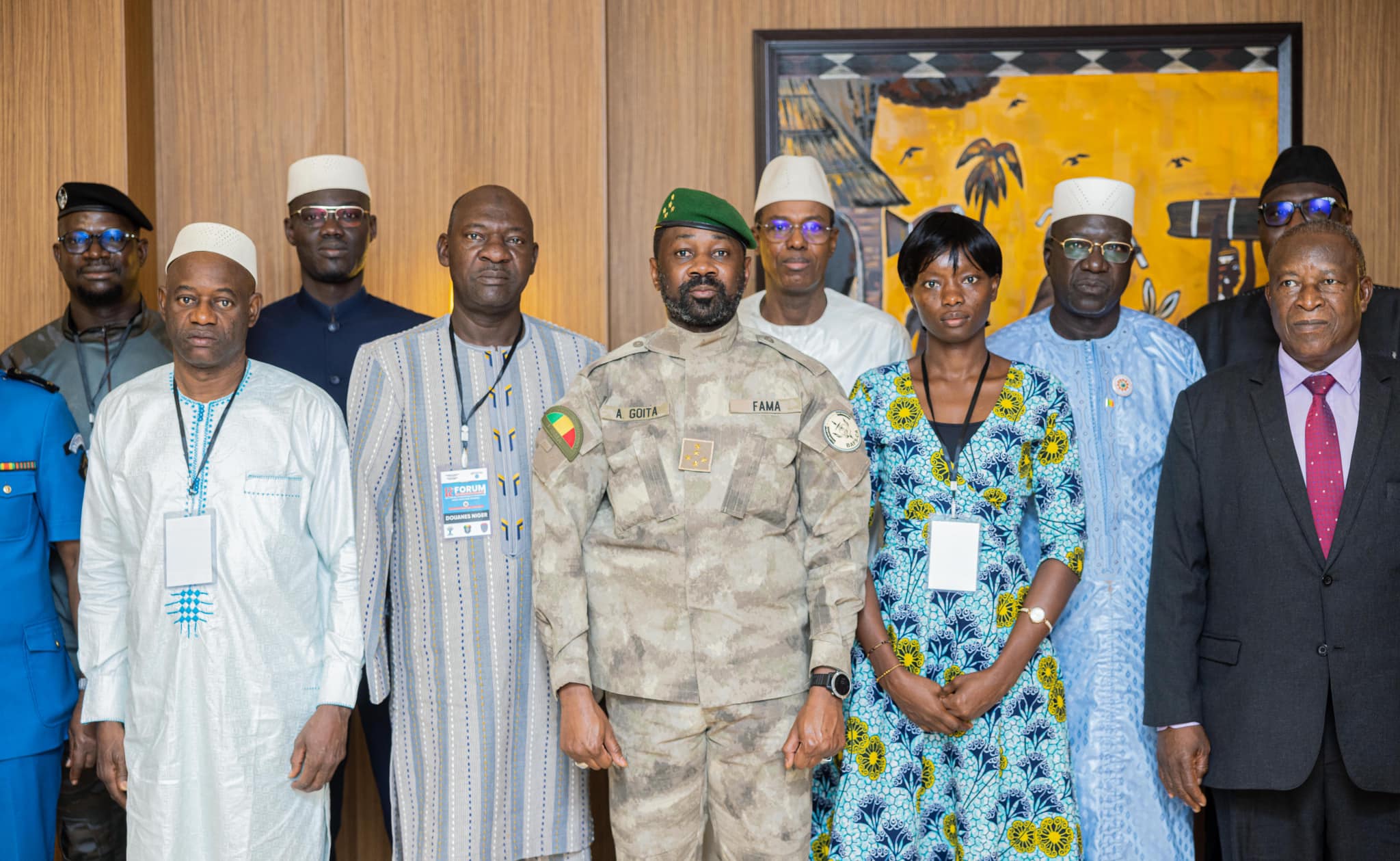 Économie : une délégation des douaniers de la zone UEMOA reçue à Koulouba