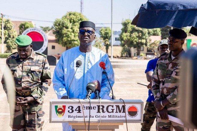 Me Moustapha Cisse (President de l’AIGE) lors des obsèques du général de division, Siaka Sangaré : “Général Siaka Sangaré, ton riche parcours professionnel est une leçon de vie pour nous !”.