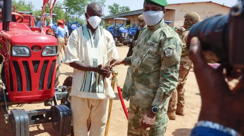 Tracteurs subventionnés par l’Etats: 327,10 millions de FCFA à justifier devant la justice
