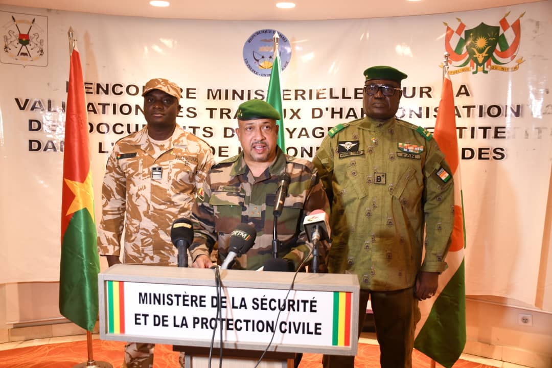 Passeport et carte d’identité de l’AES  Il ne reste que l’approbation des trois Chefs d’Etat