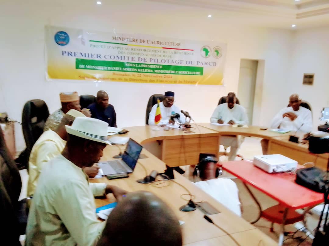 Projet d’Appui au Renforcement de la Résilience des Communautés de base (PARCB):  Le Ministre Kelema préside les travaux du 1er Comité de pilotage