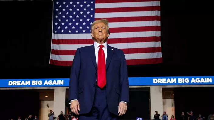 États-Unis : la justice met fin aux poursuites contre Donald Trump pour ingérence électorale