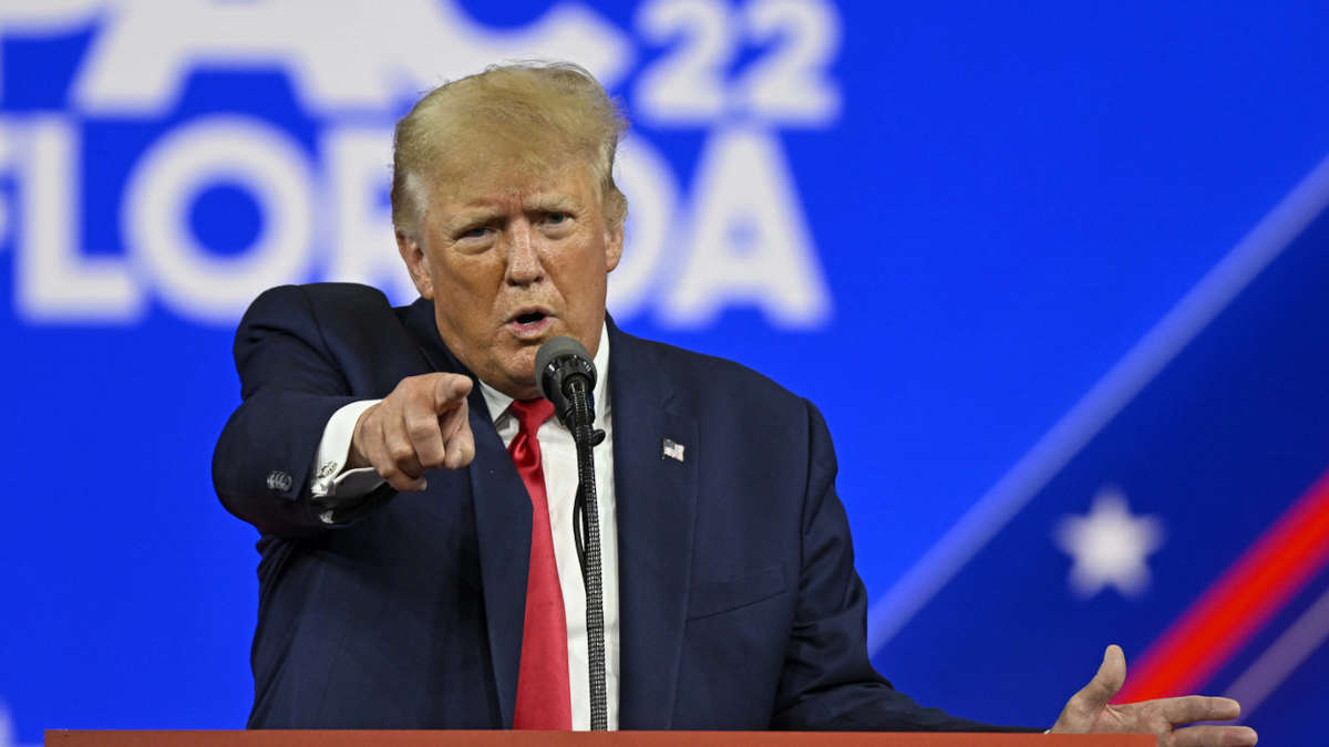 Donald Trump menace les BRICS de droits de douane à 100% s'ils sapent la domination du dollar