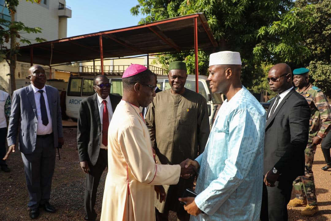  Visite du premier ministre à l'Archevêché de Bamako