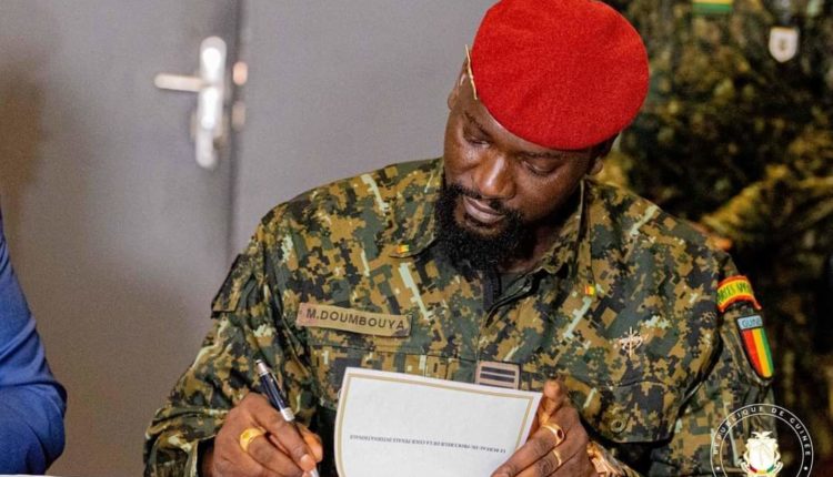 Guinée : Plusieurs officiers militaires radiés de l’armée…