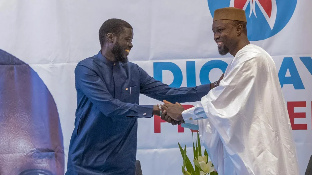 Diomaye / Sonko les deux leaders de Pastef à la tête de l’exécutif Le Risque n’est-il pas gros de mettre les deux œufs dans le même panier ?
