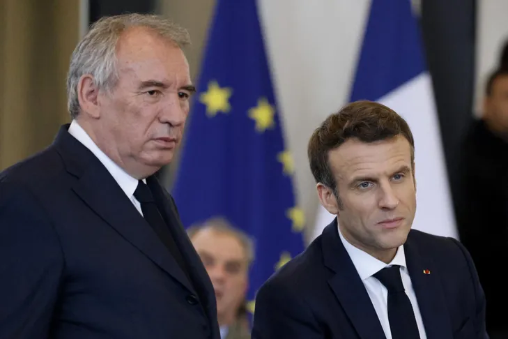 France - Nouveau gouvernement : Bayrou reçu à l’Élysée, passation de pouvoir en fin de matinée