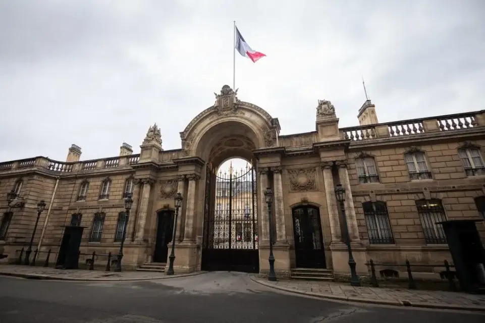 Paris : tirs de mortiers en direction de l'Élysée, deux individus interpellés