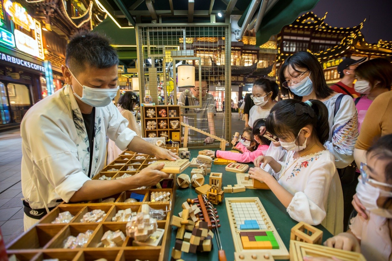 Hausse de l'économie et de la consommation nocturnes en Chine