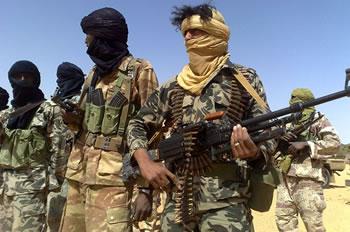 Mali : Les jihadistes liés à al-Qaïda exigent le retrait des forces étrangères avant de discuter avec Bamako