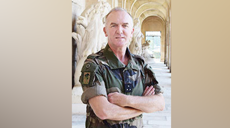 Barkhane : le général Facon passe le flambeau au général Conruyt