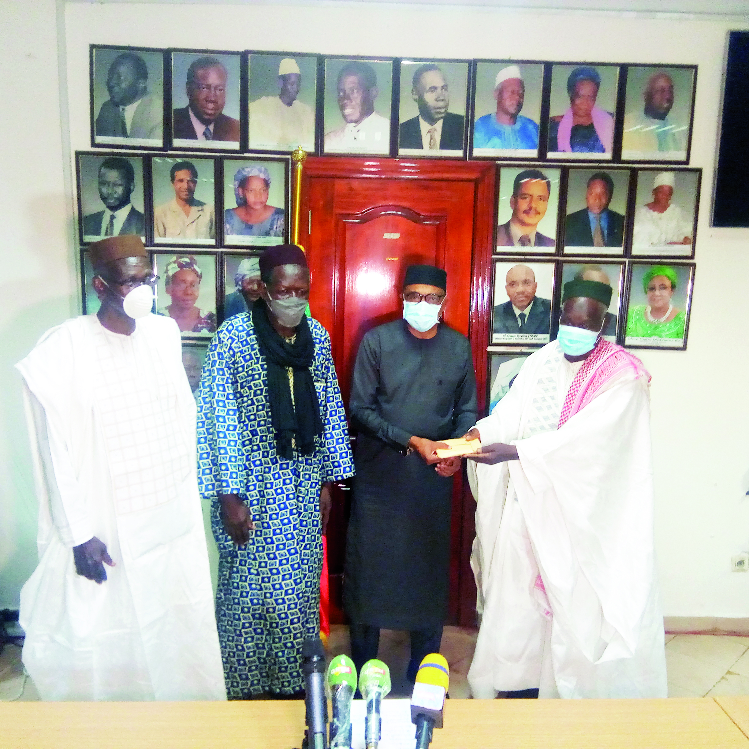 Lutte contre le covid-19 au Mali : Les familles fondatrices de Bamako offrent 1 million de FCFA au gouvernement