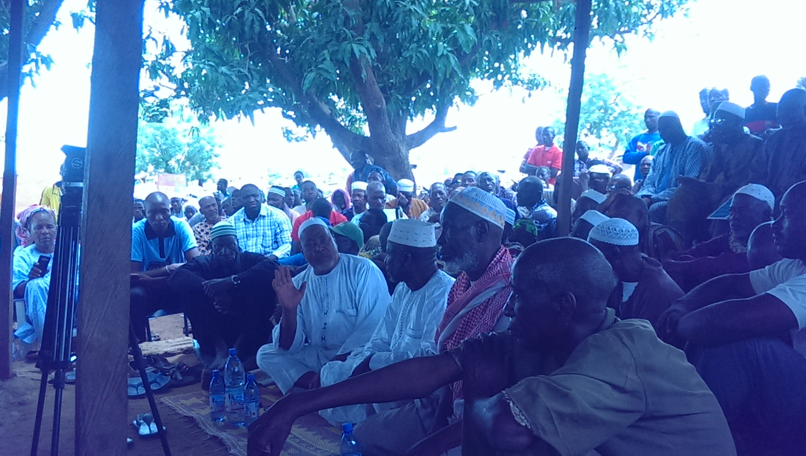 Création  d’une commission de travail pour les Déguerpis de Niamakro par le premier ministre : La CADN, l’UACDDDD, les  douze  villages de Bolin, avertissent l’Etat que la  plateforme ne saurait parler  à leurs noms