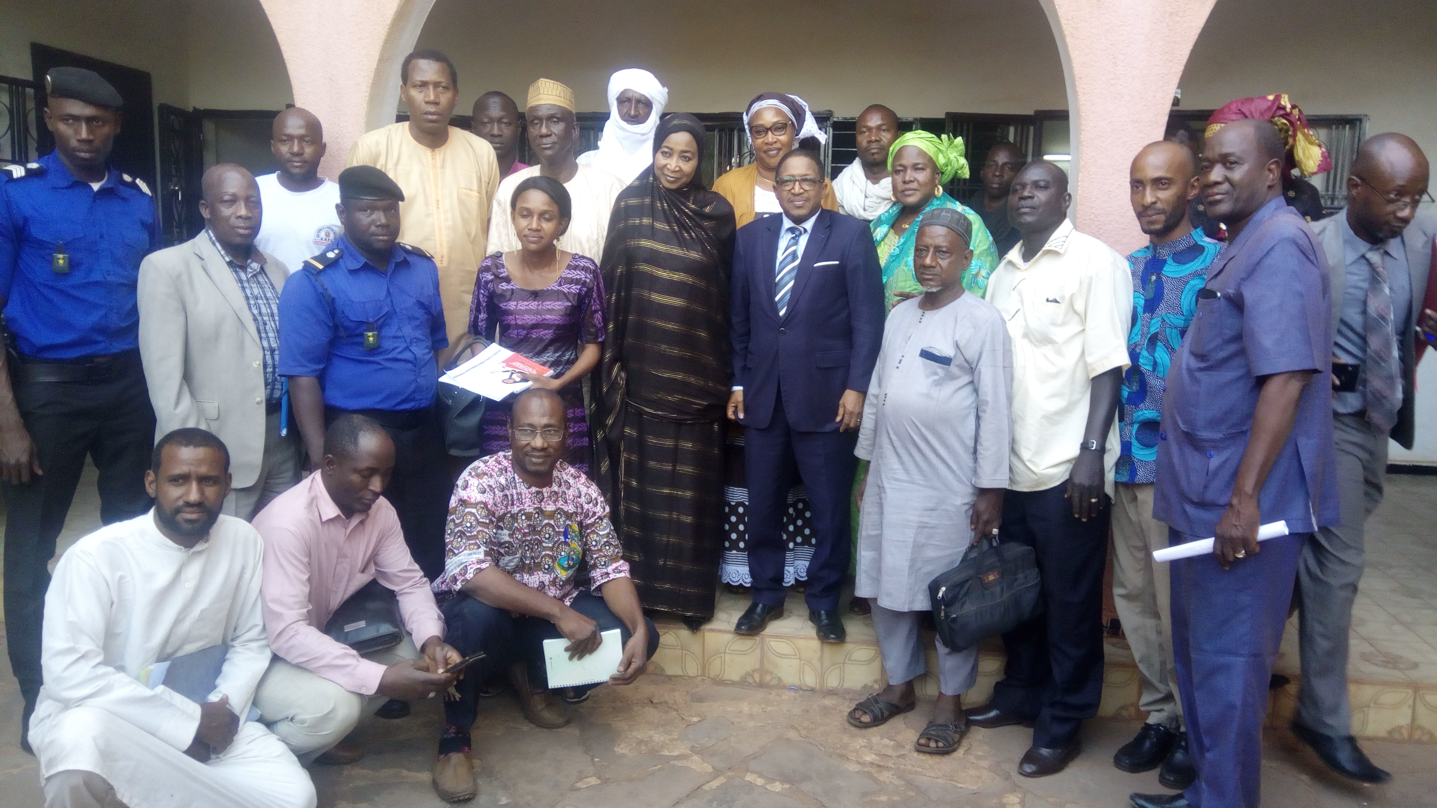 Pour l’apaisement du climat social : Le ministre Oumar Hamadoun Dicko rend visite à la CMT et la CDTM