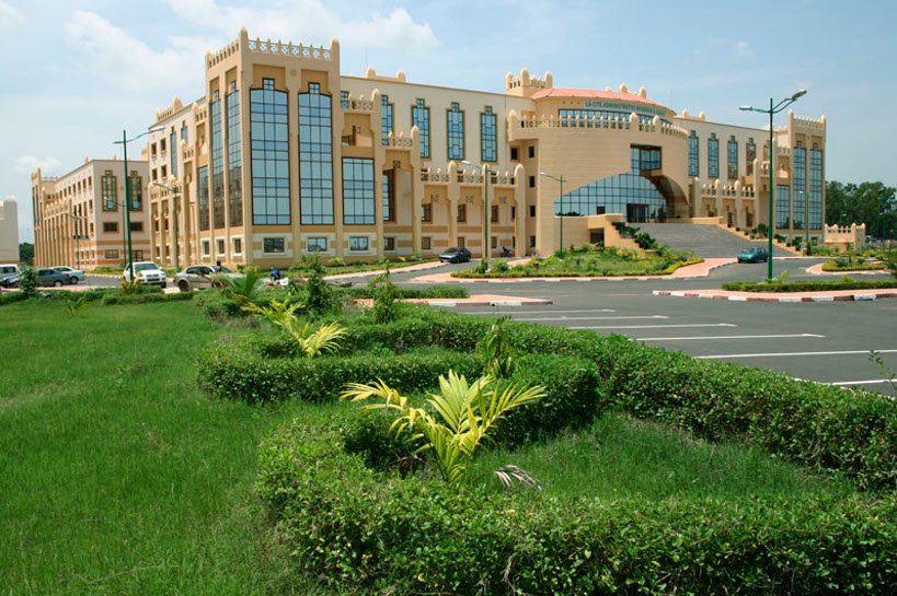 Primature : Les membres du Comité de suivi de la Transition reçus par Dr Choguel Kokalla Maïga