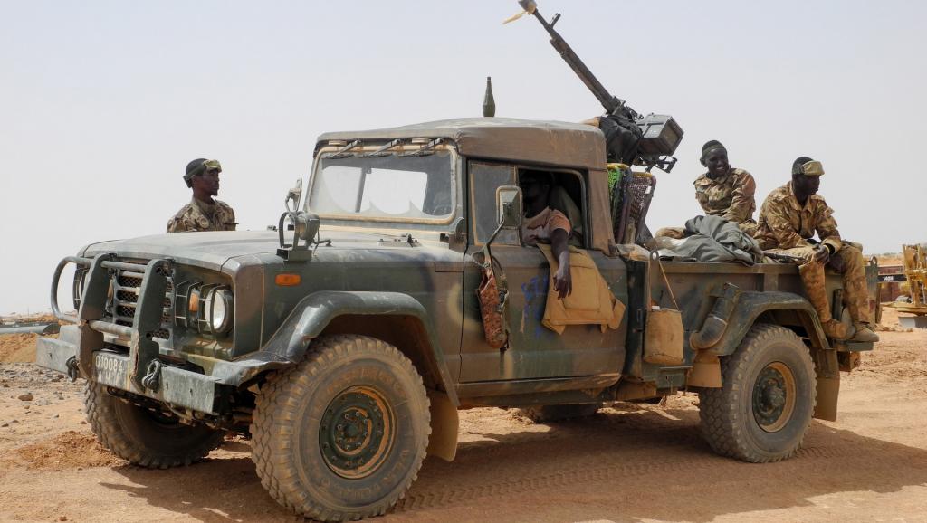 L’armée malienne repousse une attaque terroriste à Konna (Mopti) : 12 terroristes et 1 soldat tués lors des combats