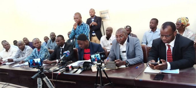 Prise en charge des enseignants : Le ministre Doulaye Konaté et la synergie des syndicats se concertent
