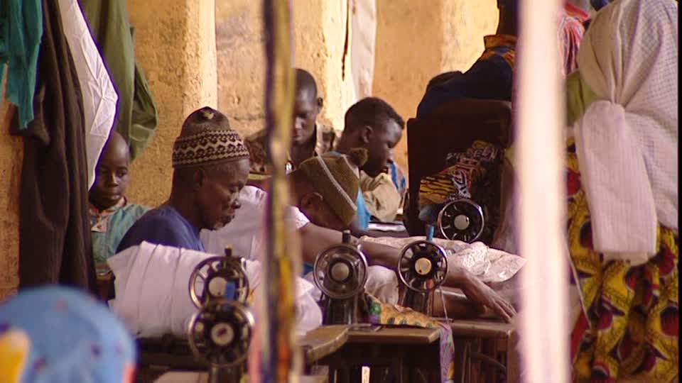 Coupure d’électricité et préparatifs de la tabaski: La psychose des couturiers