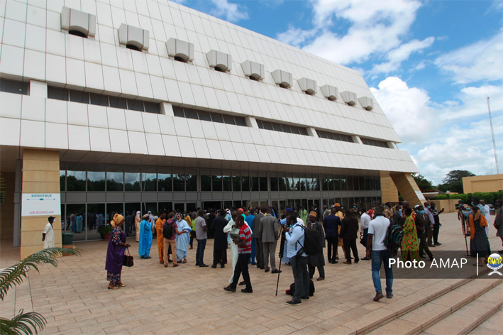 Mali : Sit-in du Comité syndical du CICB contre le non paiement des salaires des employés