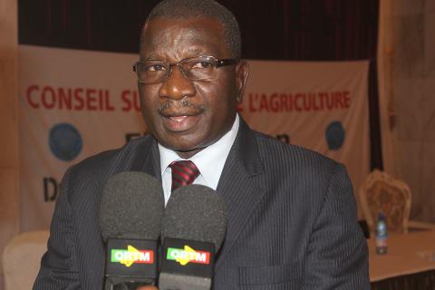 Marche du 5 juin: les Tisserands en bloc derrière le président IBK