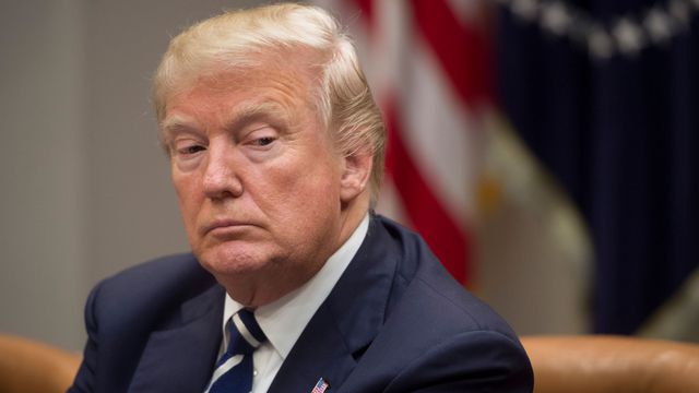 Crise sanitaire: Donald Trump rejette le plan de relance du Congrès américain